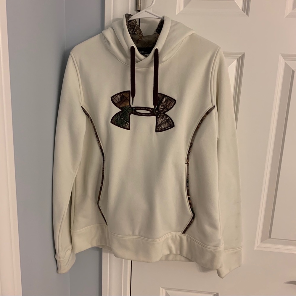 UA - Under Armour camo sweatshirt